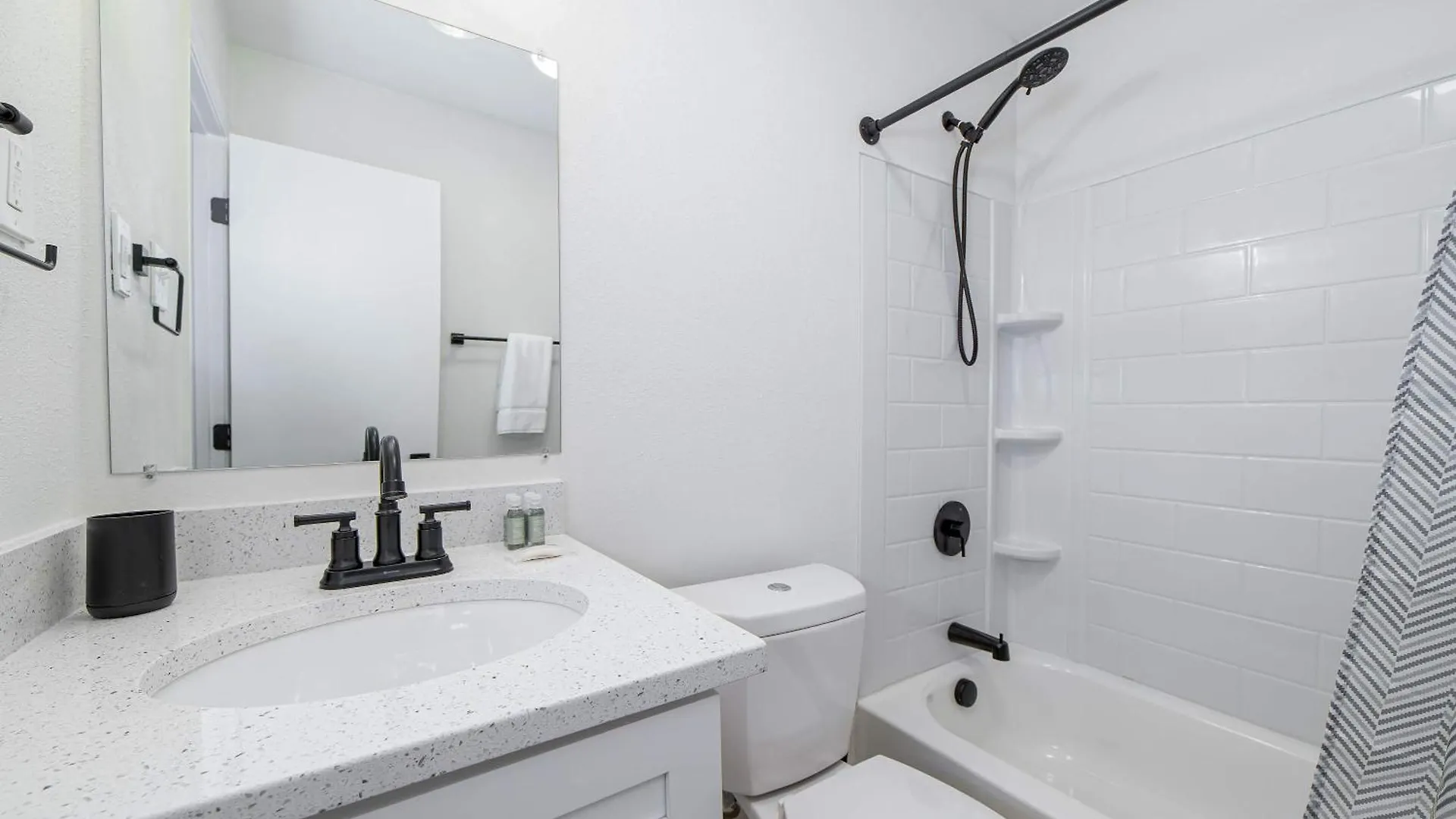 Sojourn'S Harborage Shell Suite North Camellia Acres United States